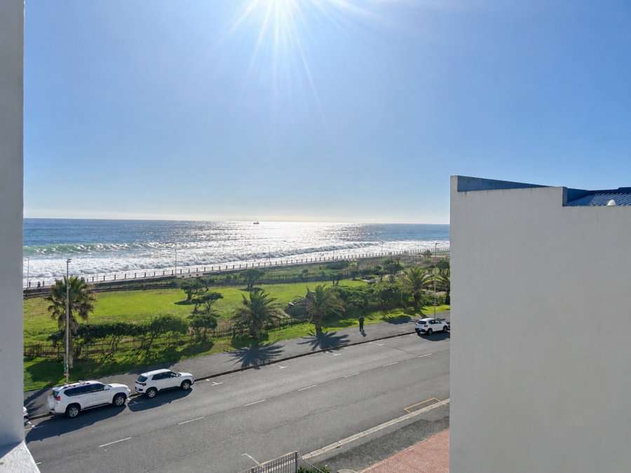 To Let 1 Bedroom Property for Rent in Mouille Point Western Cape